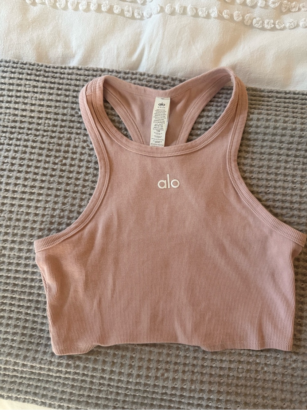 ALO Yoga Ribbed Racerback Crop Tank - pink quartz size S